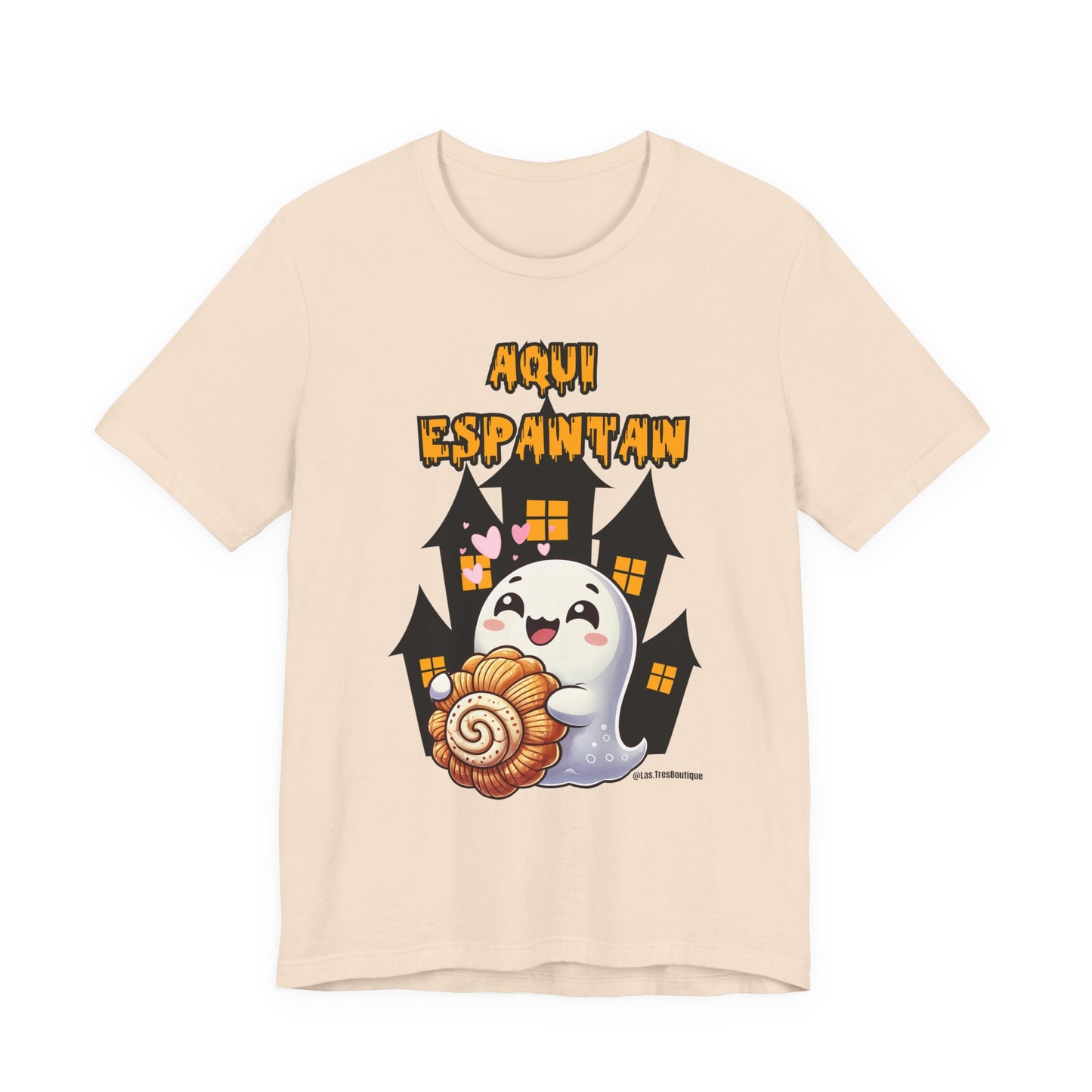 "Aqui Espantan" Cute Ghost Halloween Tee, Funny Ghost Shirt, Halloween Costume, Spooky T-Shirt, Gift for Halloween Lovers